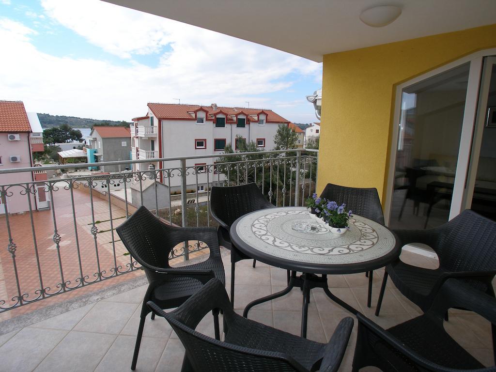 Apartments Marina Vodice Exterior photo
