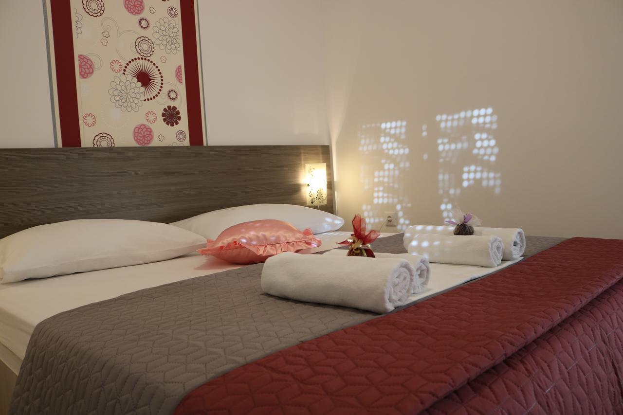 Apartments Marina Vodice Exterior photo